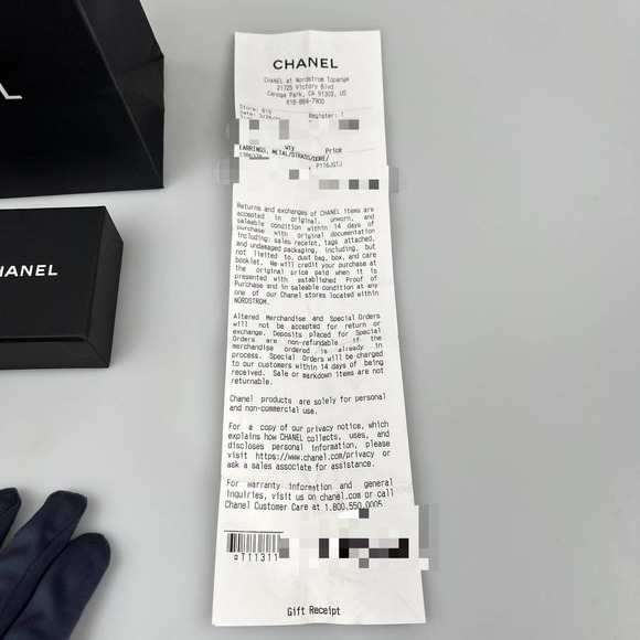 NIB Chanel Fringe 5 Figure Star Stud earrings - Picture 13 of 13